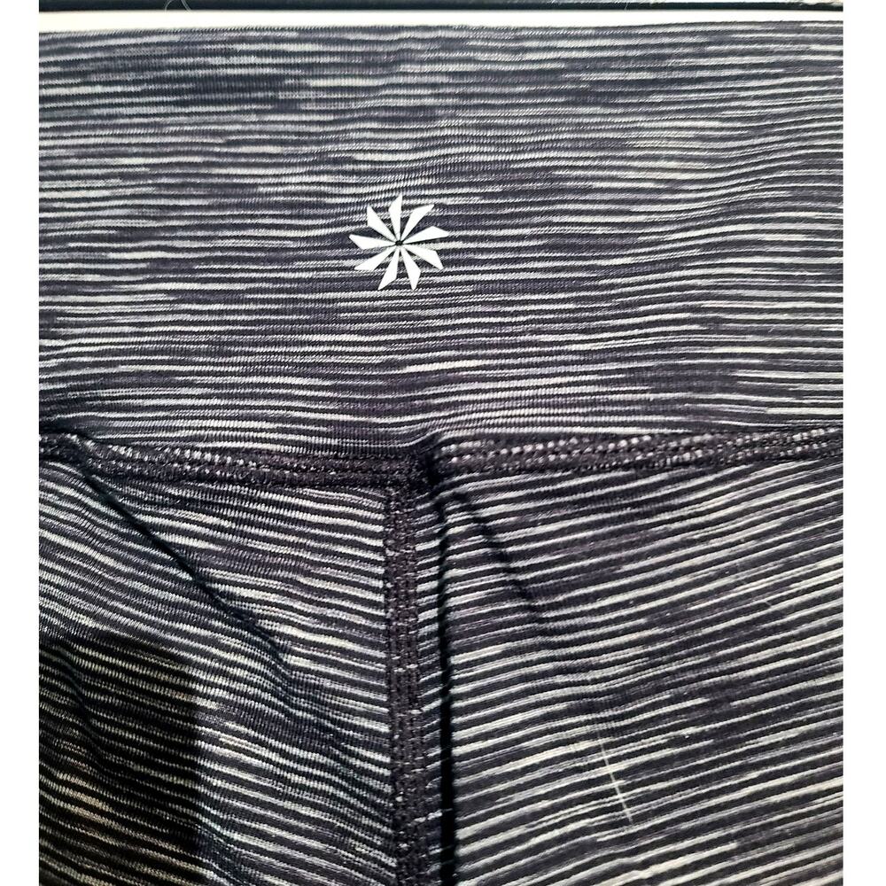 ATHLETA Energy Chaturanga Capri Leggings - Picture 3 of 6